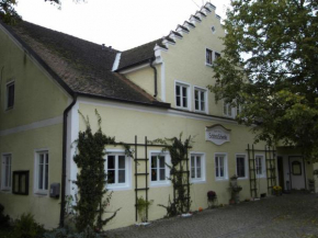 Ferienwohnung Hotel Und Ferienhaus Mengkofen Ferienhauser In Mengkofen Dingolfing Landau Bayern