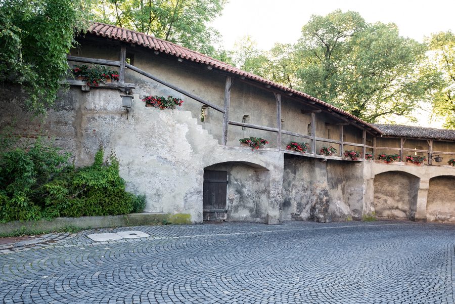 Stadtmauer und Maxtor der historischen Stadtbefestigung von Schongau