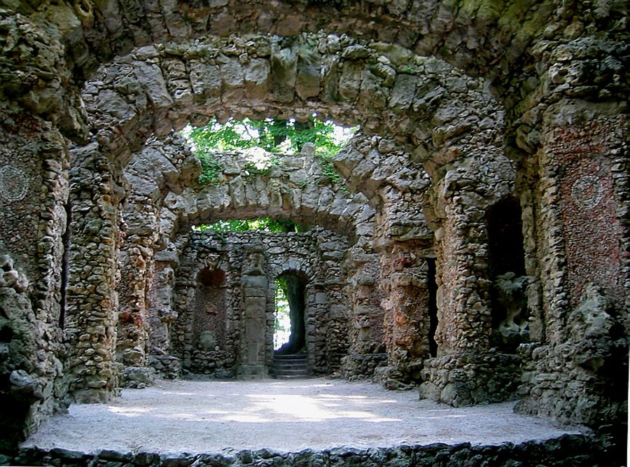 Ruinentheater im Felsengarten Sanspareil in Wonsees nahe Kulmbach