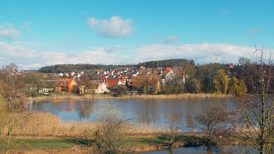 Ortsansicht von Trabelsdorf mit Schloss Trabelsdorf