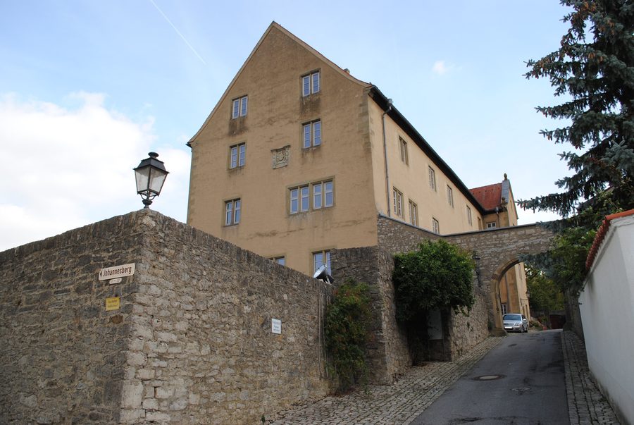 Zugang von der Arnsteiner Altstadt nach Burg Arnstein