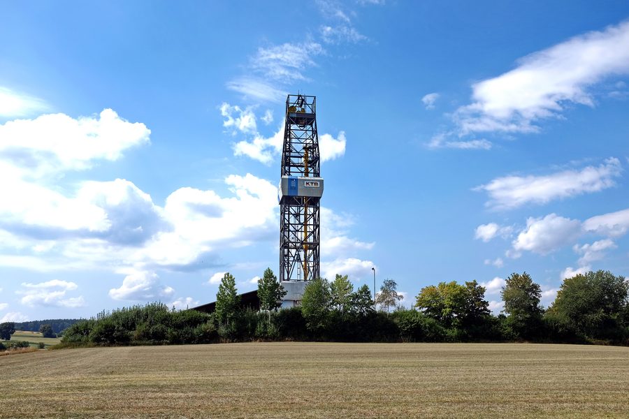Bohrturm des Geo-Zentrums an der Kontinentalen Tiefbohrung bei Windischeschenbach