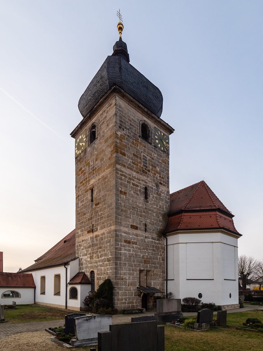 Katholische Pfarrkirche St. Peter und Paul in Langensendelbach
