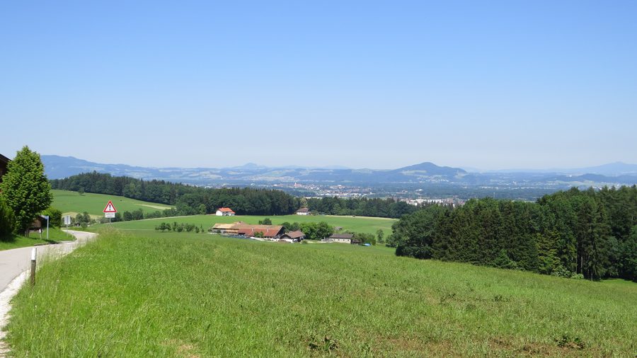 Blick vom östlichen Högl auf Freilassing