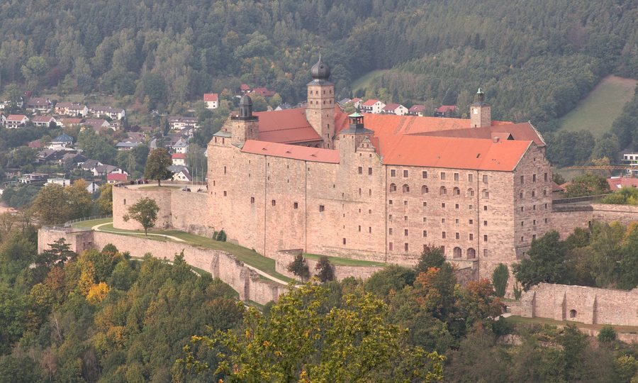 Die Plassenburg über Kulmbach, gesehen vom Rehturm aus
