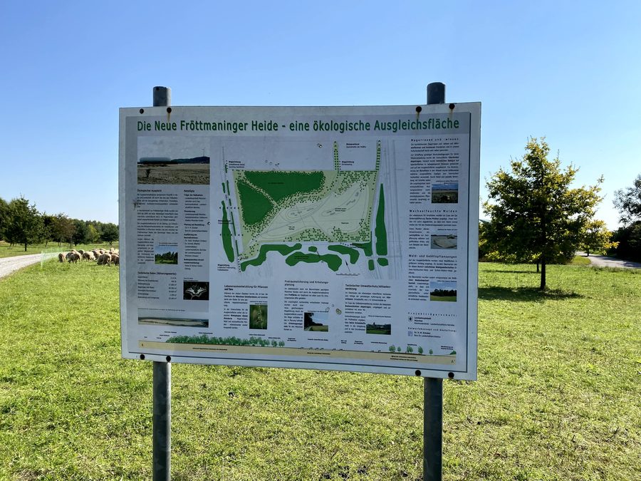 Landschaft der Neuen Fröttmaninger Heide in Garching bei München