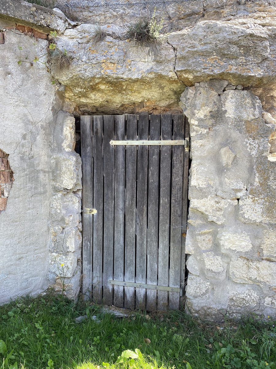 Historisches Gebäudeensemble im Wehrwinkel in Dollnstein im Landkreis Eichstätt