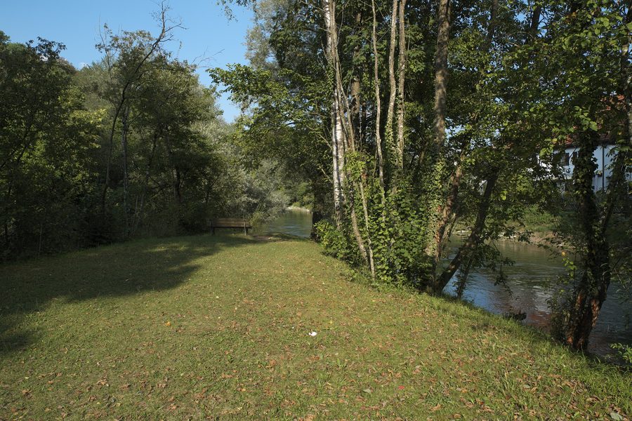 Amperinsel in Wildenroth bei Grafrath im Landkreis Fürstenfeldbruck