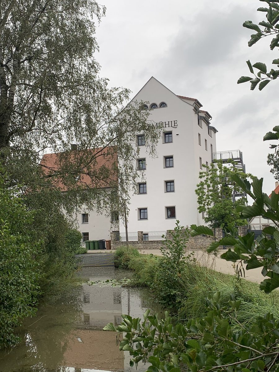 Dorfmühle an der Fränkischen Rezat in der Ortsmitte von Lehrberg