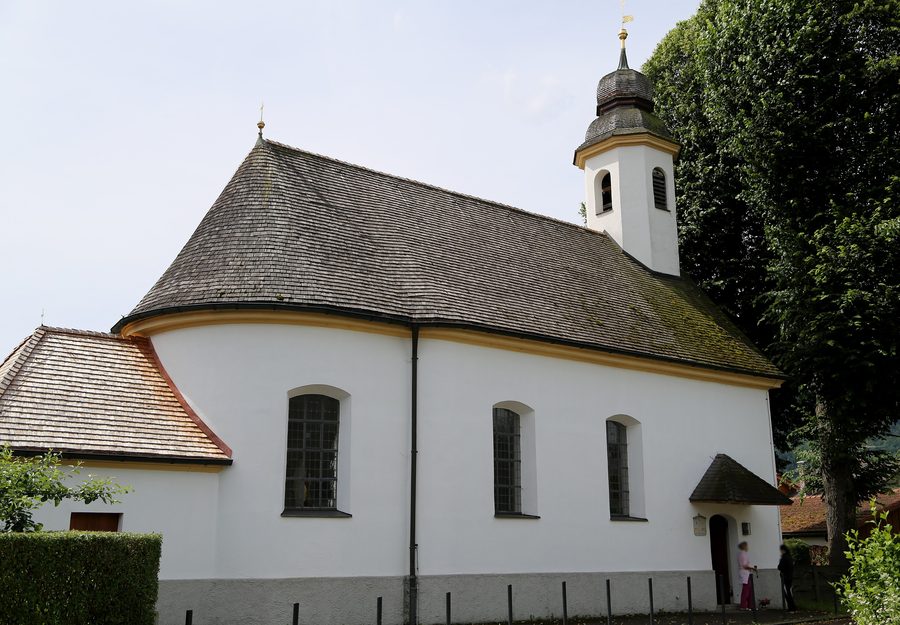 Filialkirche St. Johannes Baptist in Kleinholzhausen bei Raubling