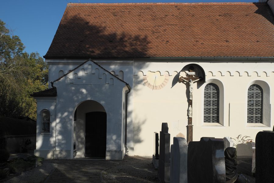 Katholische Filialkirche St. Laurentius in Rumeltshausen (Schwabhausen) im Landkreis Dachau