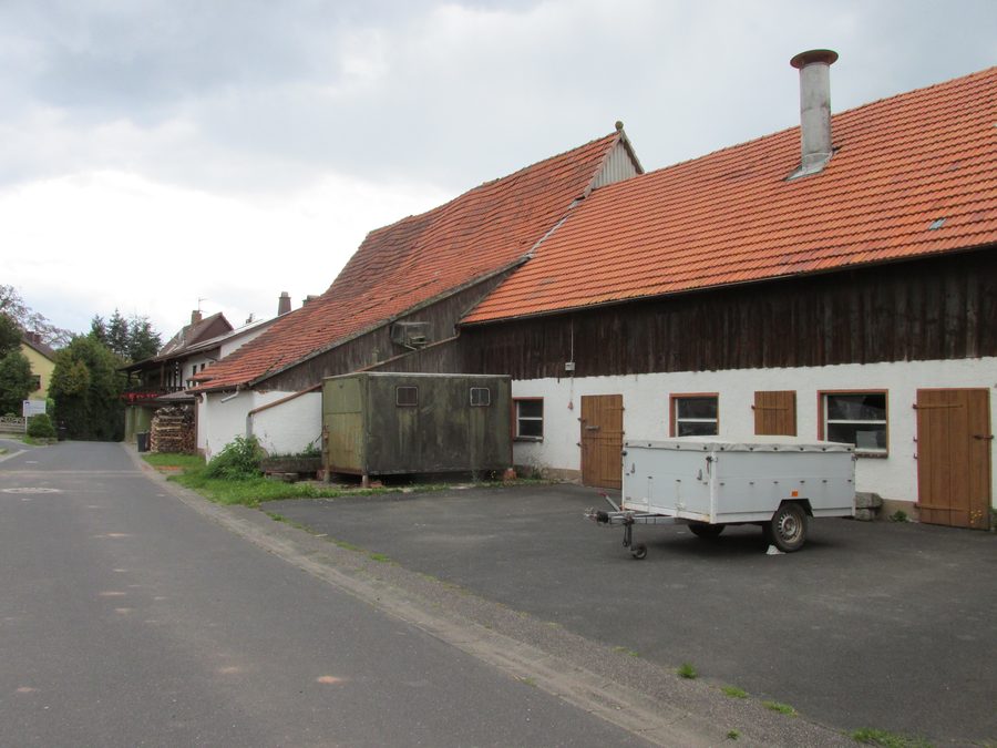 Häusergruppe an der Burgstraße 8 in Schildeck, Schondra, Landkreis Bad Kissingen