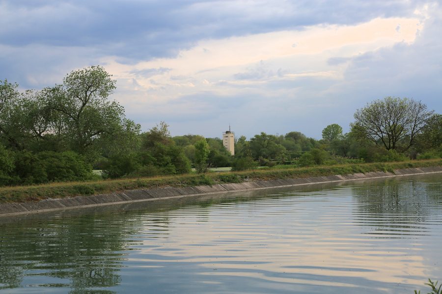 Blick auf den Ismaninger Speichersee in Bayern
