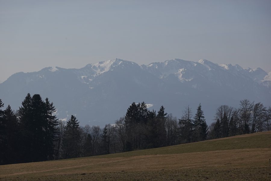 Bergblick bei Greiling mit Landschaft im Vordergrund