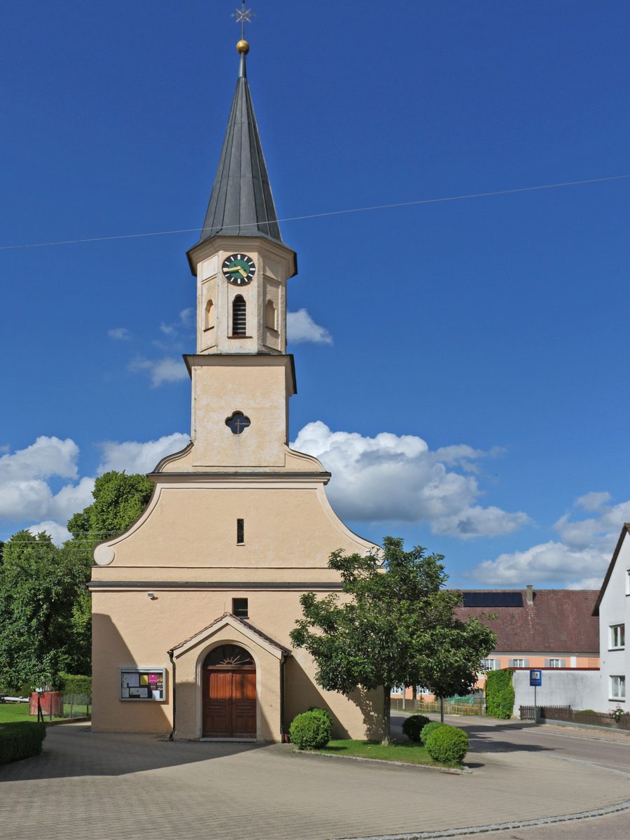 Katholische Pfarrkirche Sankt Leonhard in Hausen, Gemeinde Ellzee, Ansicht von Süden
