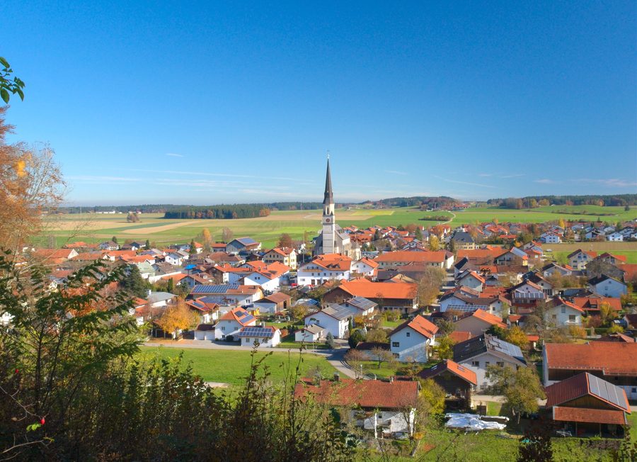 Ortsansicht von Palling vom Kalvarienberg
