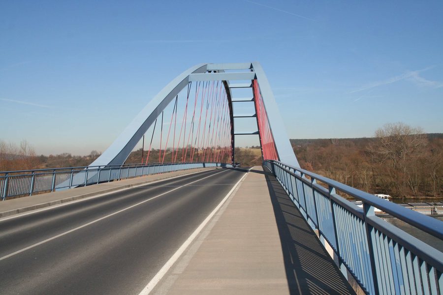 Neue Mainbrücke Niedernberg-Sulzbach im Kreis Miltenberg in Unterfranken