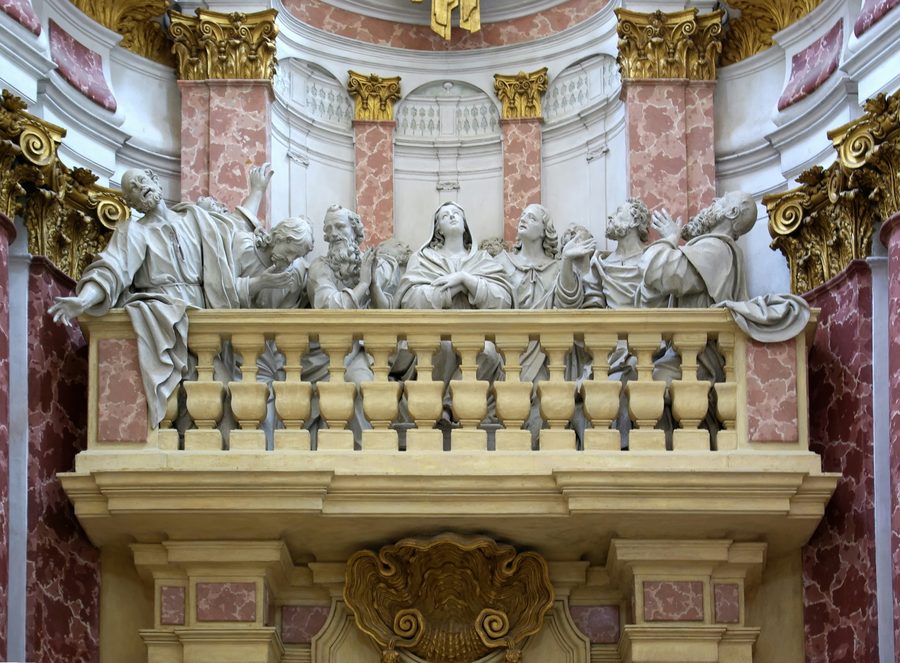 Außenansicht der ehemaligen Zisterzienserabtei Ebrach mit Abteikirche