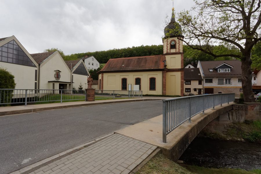 Katholische Kirchen St. Johannes der Täufer und Mariä Heimsuchung in Hobbach an der Elsava