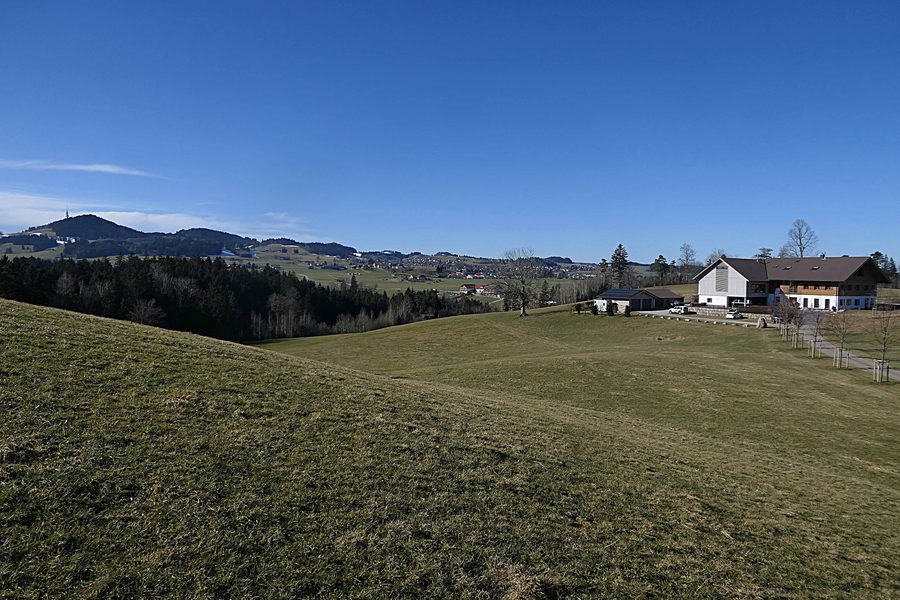 Blick über den Kollerbachtobel zum Blender und nach Wiggensbach