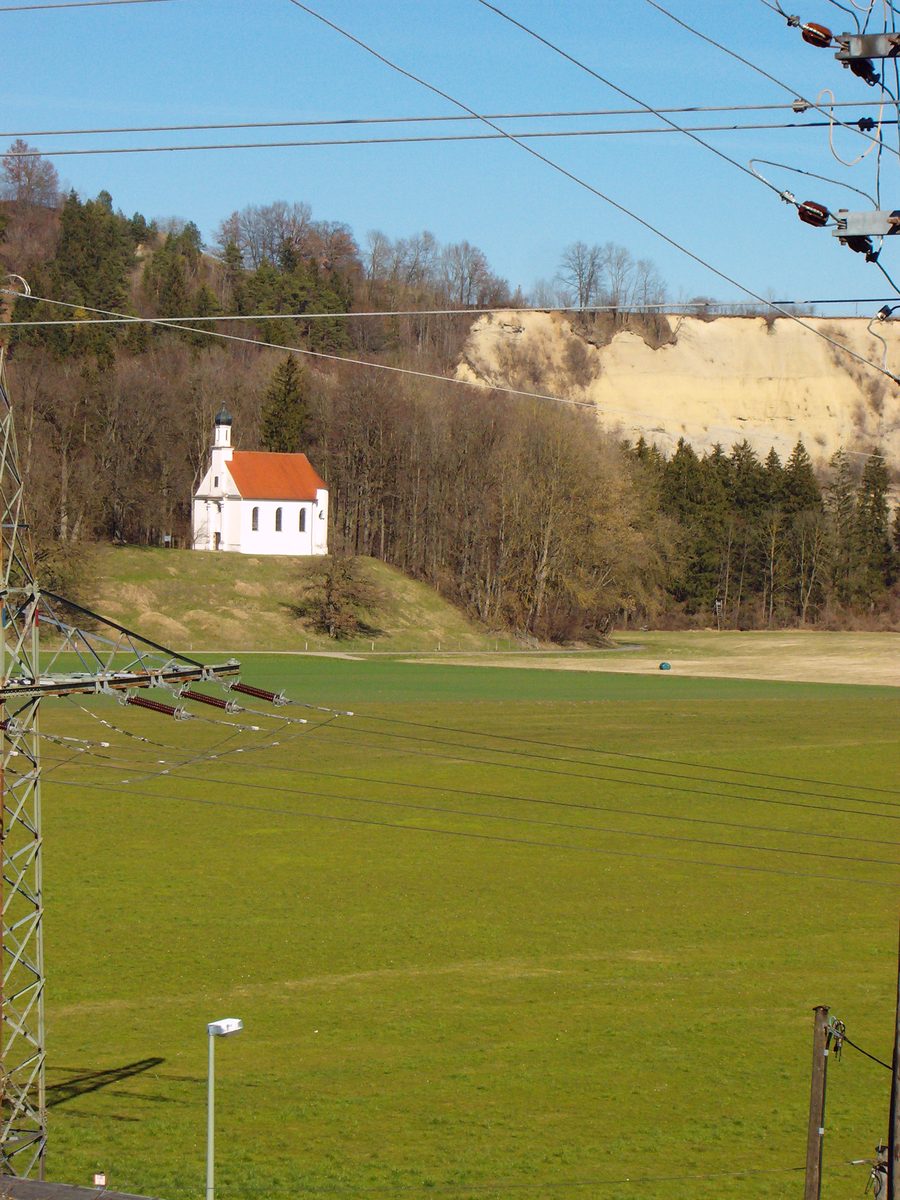 Lorenzberg mit Lorenzkirche in Epfach, Gemeinde Denklingen
