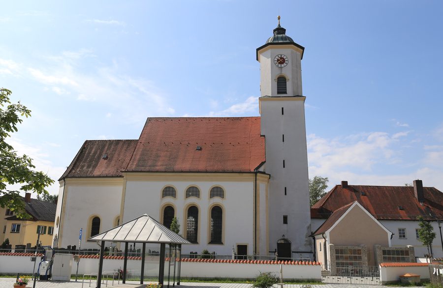 Barocke Pfarrkirche St. Nikolaus in Albaching