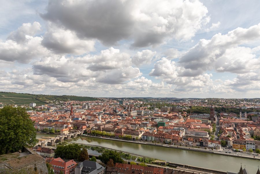 Blick von der Festung Marienberg auf die Altstadt von Würzburg