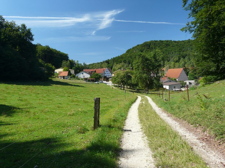 Der Etzelwanger Ortsteil Neutras im oberpfälzischen Landkreis Amberg-Sulzbach