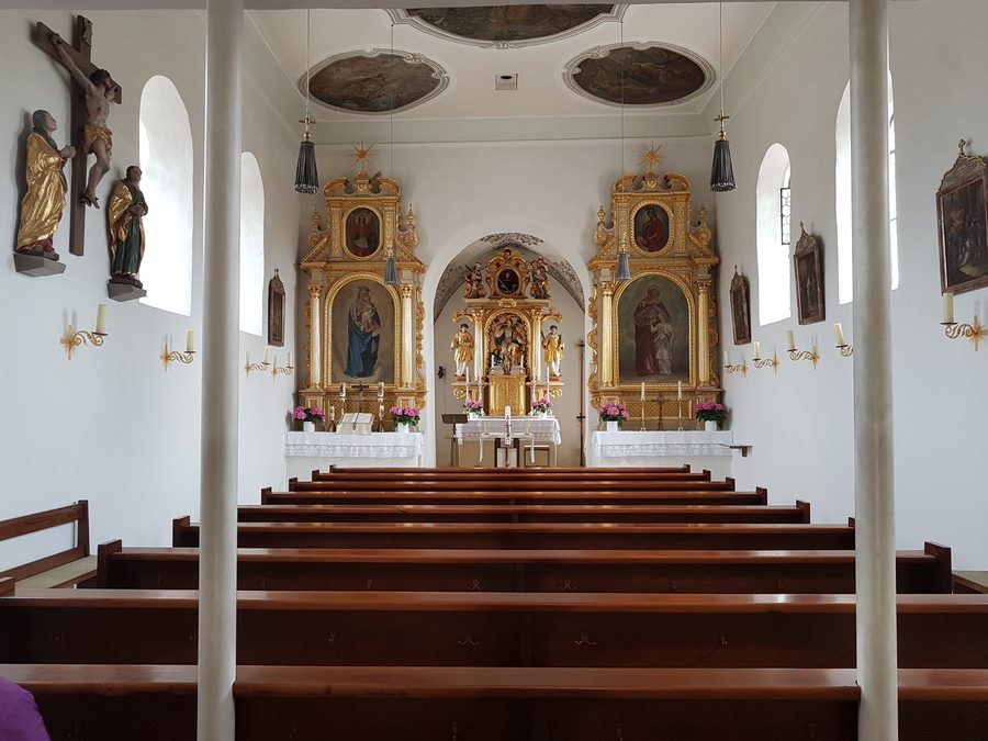 Innenraum von St. Margareta in Hohenbercha