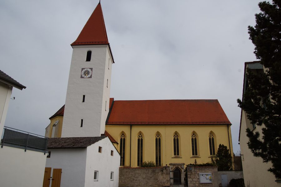 Katholische Pfarrkirche St. Sixtus in Pollenfeld bei Eichstätt