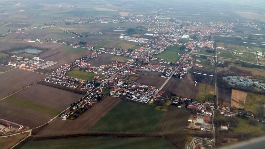 Luftbild von Hallbergmoos