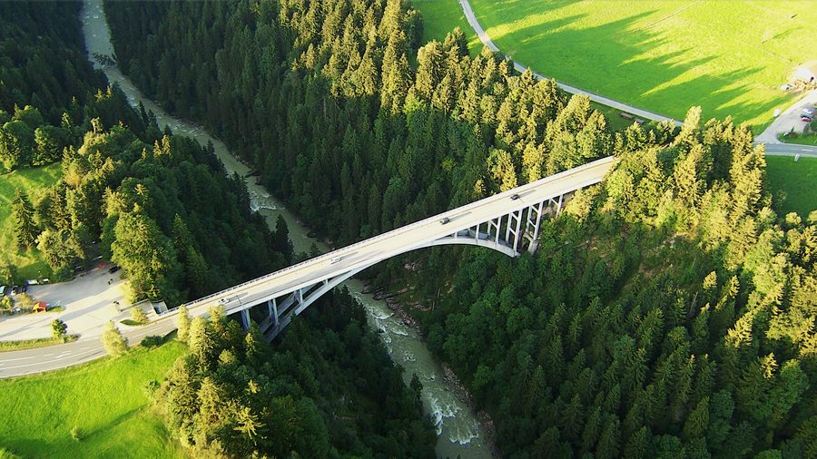 Ammertall mit der Echelsbacher Brücke nahe Bad Bayersoien