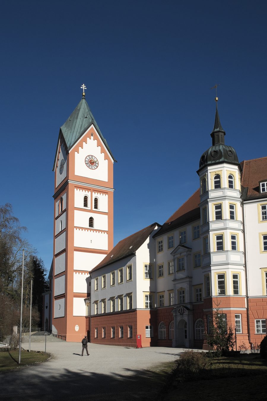 Kirchturm der Benediktinerabteikirche in Scheyern