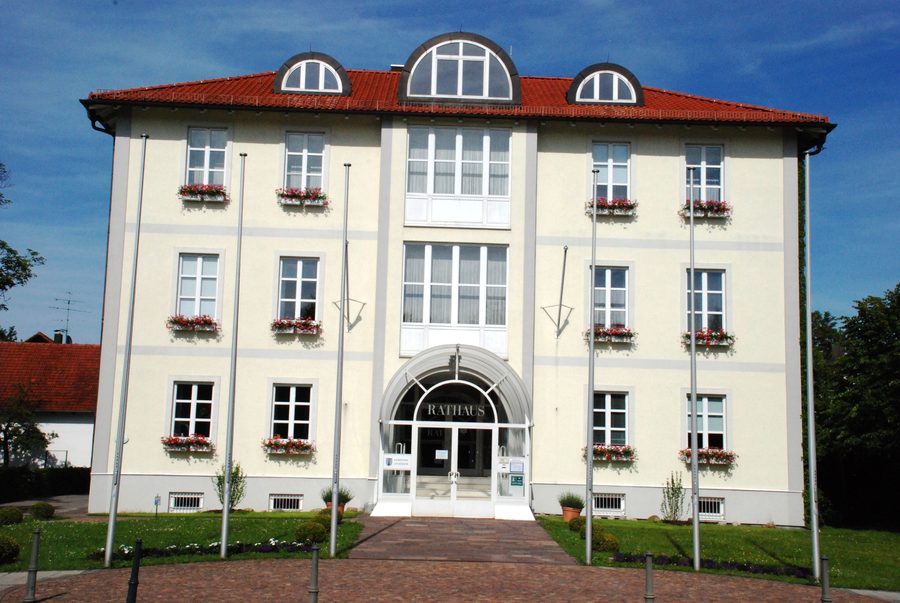 Rathaus der Gemeinde Aschheim im Landkreis München
