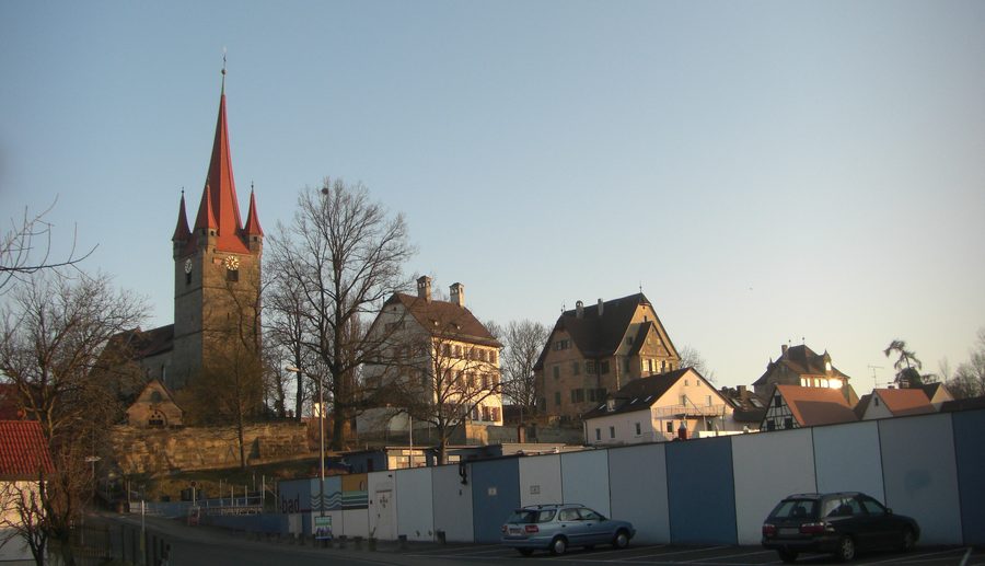 Ensemble aus Kirche und Schlössern am Oberen Markt in Heroldsberg